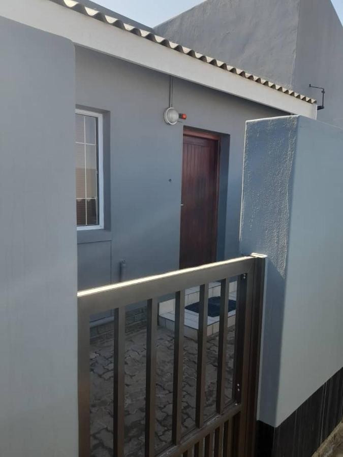 Kelpmeeu Self- Catering Apartments Swakopmund Bagian luar foto