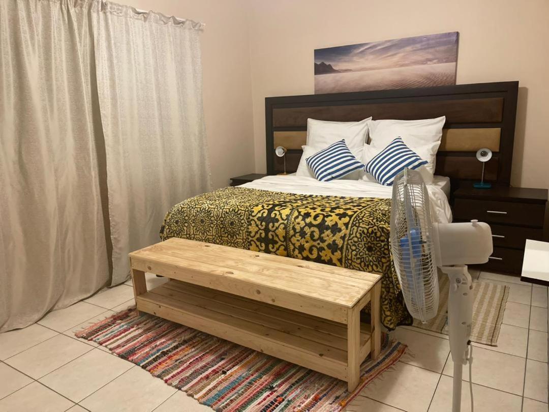 Kelpmeeu Self- Catering Apartments Swakopmund Bagian luar foto